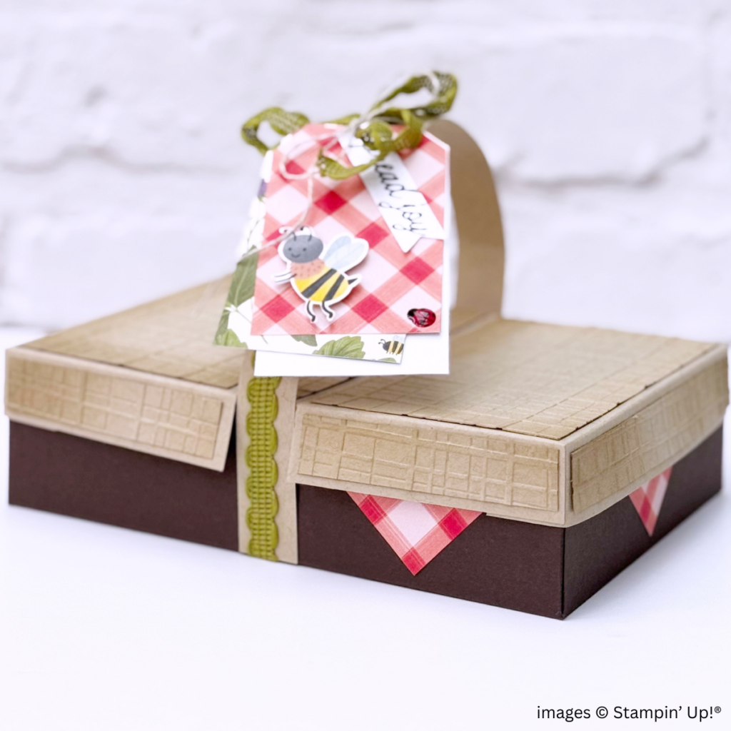 Picnic Basket Card Holder - Stamp4Joy.com